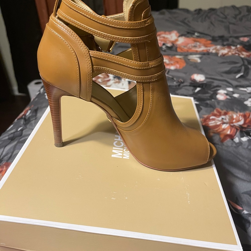 MK Open Toe bootie - Picture 2 of 4